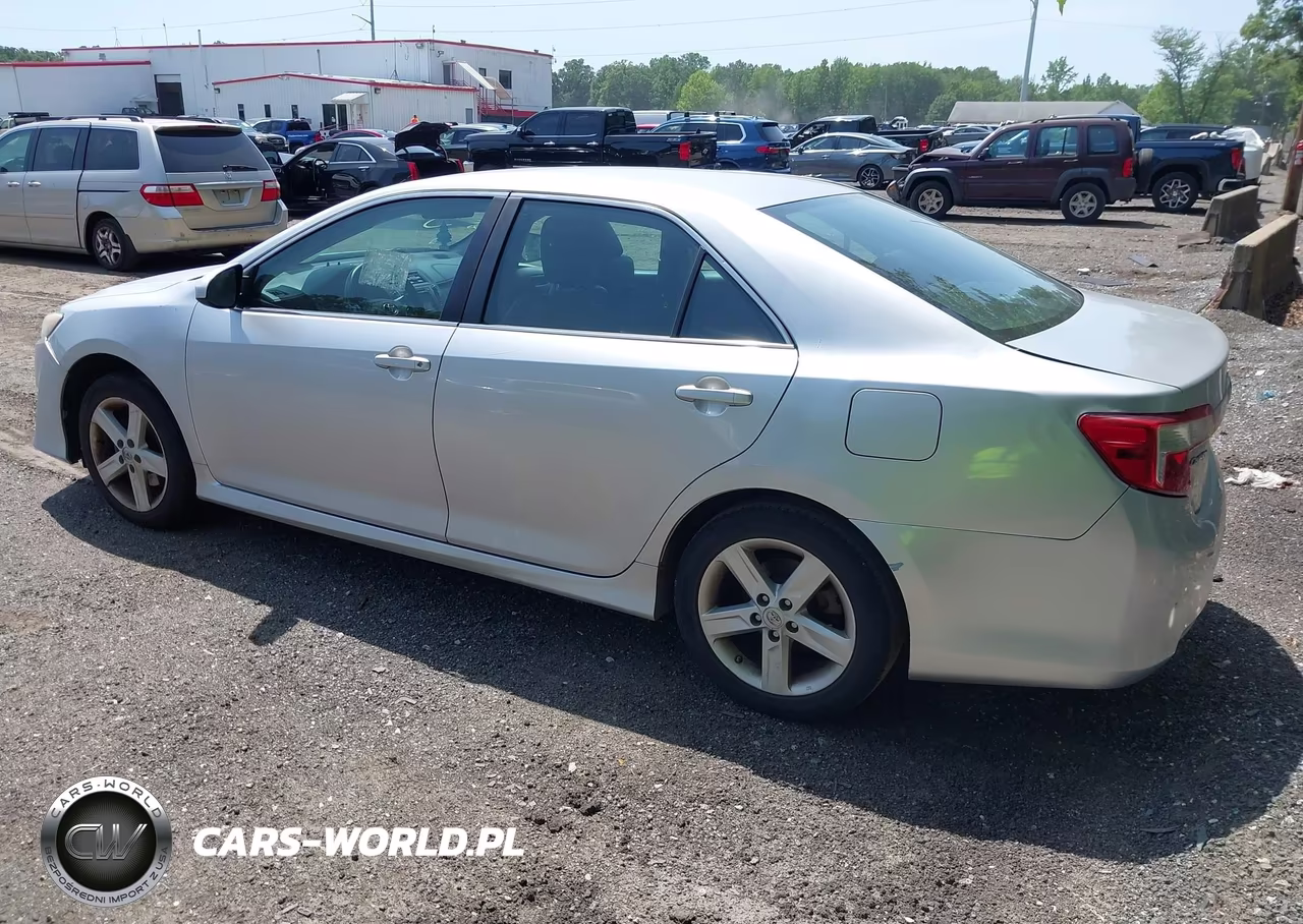 2013 Toyota Camry Se VIN:4T1BF1FK5DU264461 - 3