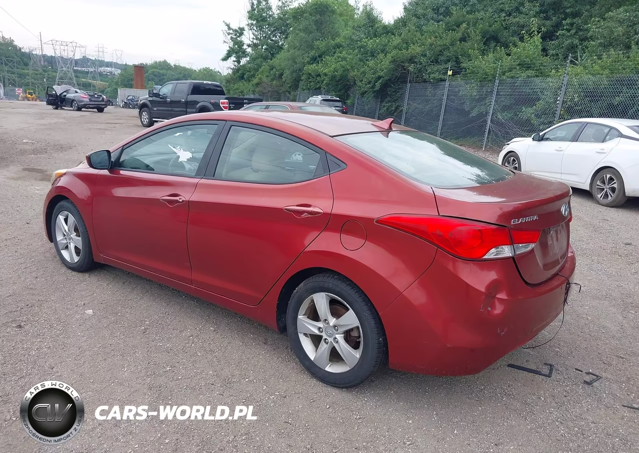 2013 Hyundai Elantra Gls VIN:5NPDH4AEXDH356993 - 3