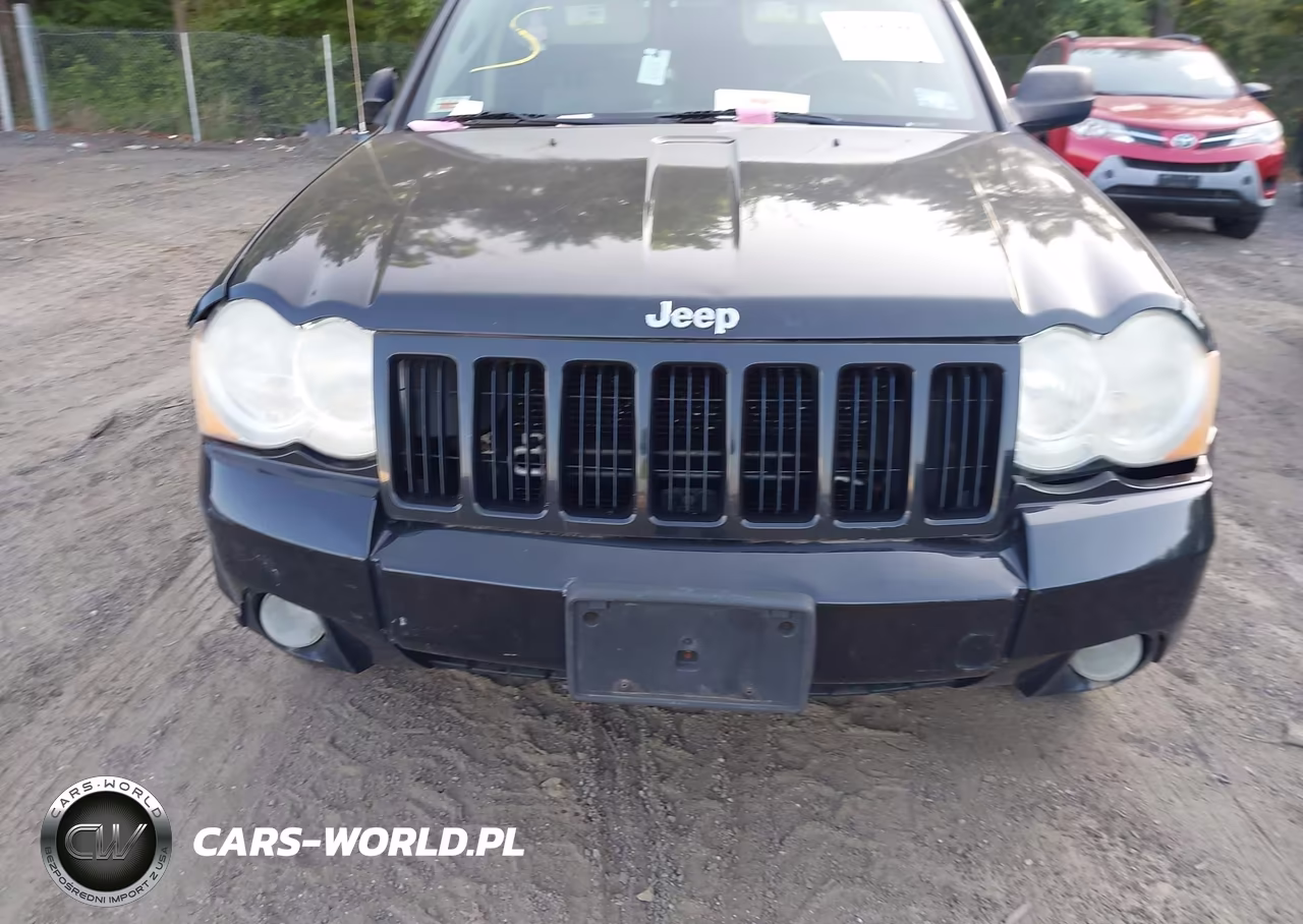 2010 Jeep Grand Cherokee Laredo VIN:1J4PR4GK1AC121147 - 10