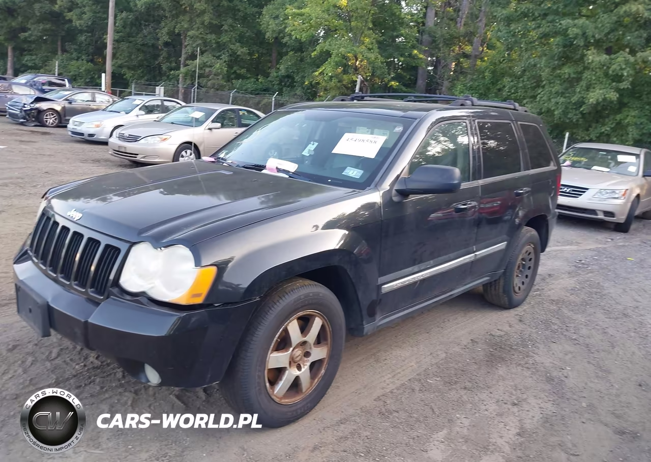 2010 Jeep Grand Cherokee Laredo VIN:1J4PR4GK1AC121147 - 2
