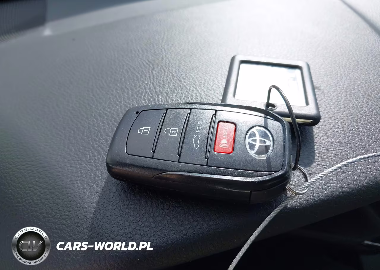 2025 Toyota Camry Le VIN:4T1DAACK3SU085649 - 11