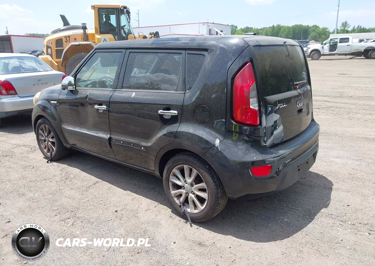 2013 Kia Soul VIN:KNDJT2A59D7613586 - 3