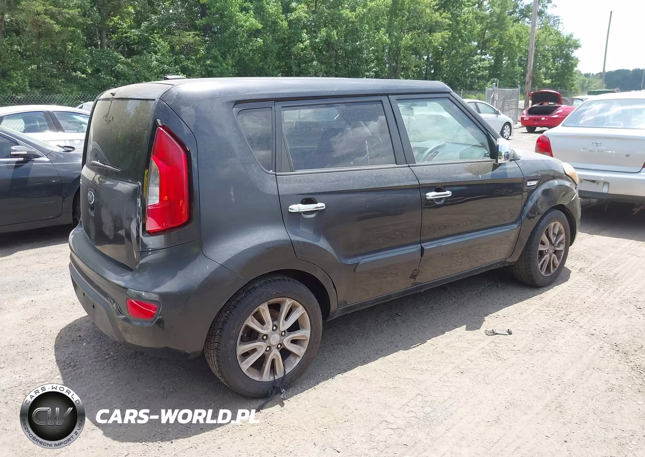 2013 Kia Soul VIN:KNDJT2A59D7613586 - 4