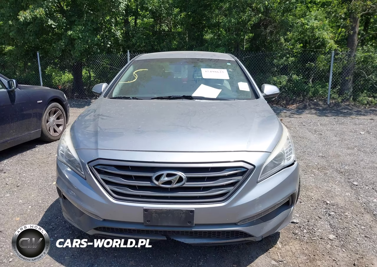 2015 Hyundai Sonata Sport VIN:5NPE34AF4FH077151 - 10