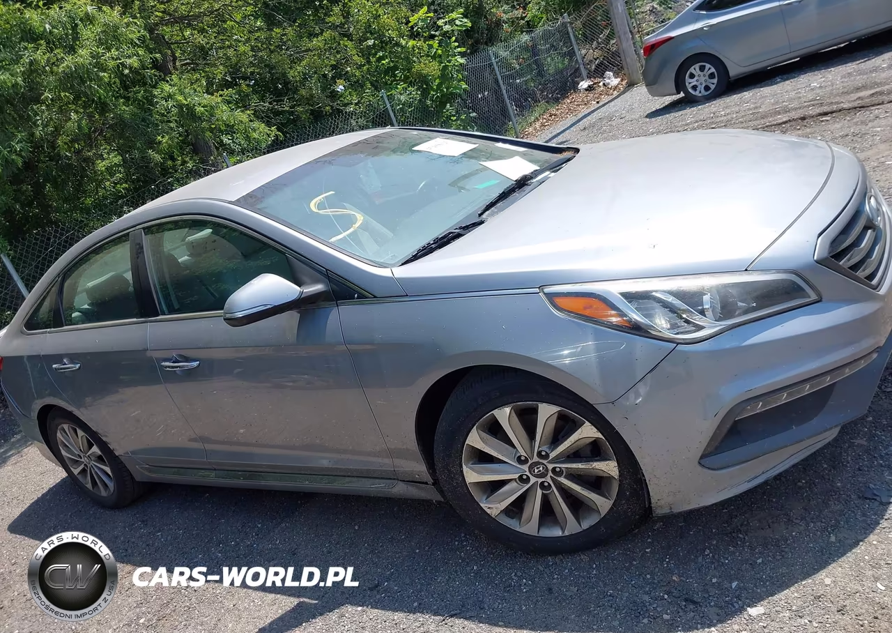 2015 Hyundai Sonata Sport VIN:5NPE34AF4FH077151 - 12