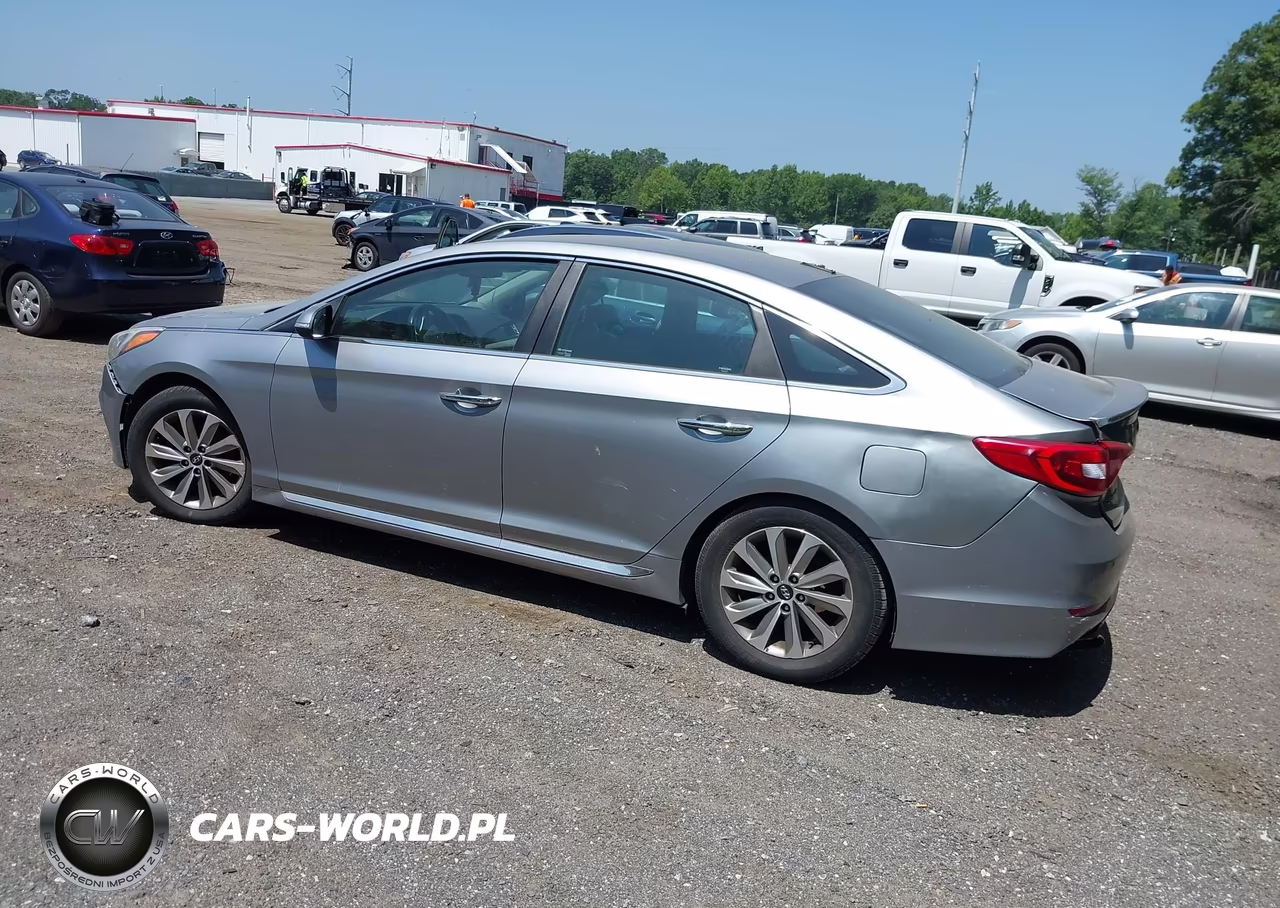 2015 Hyundai Sonata Sport VIN:5NPE34AF4FH077151 - 3