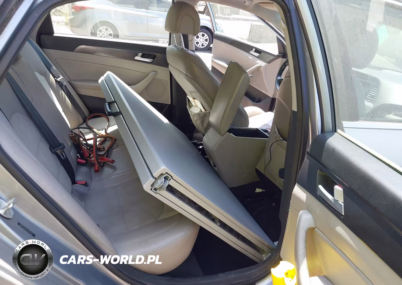 2015 Hyundai Sonata Sport VIN:5NPE34AF4FH077151 - 8
