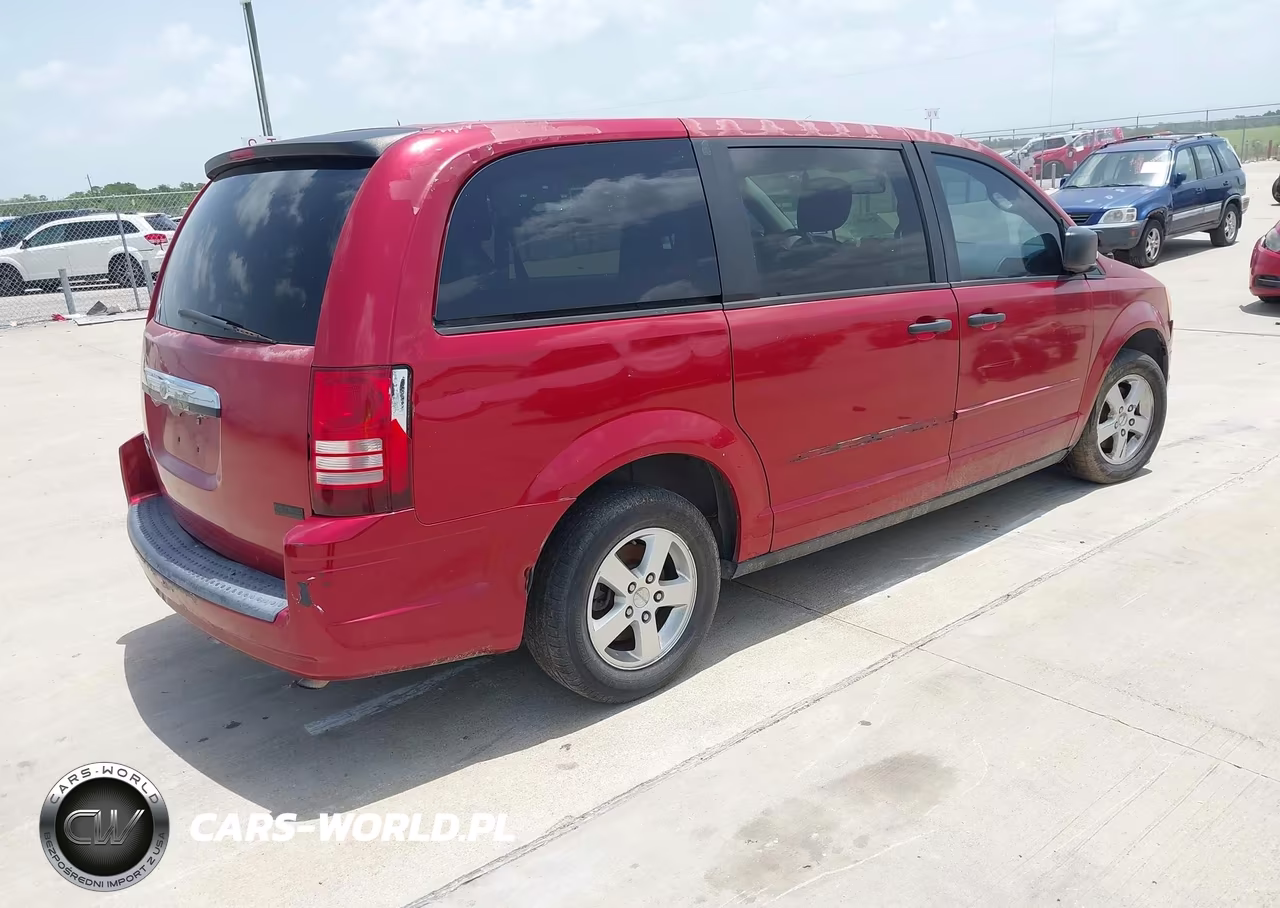 2008 Chrysler Town & Country Lx VIN:2A8HR44H18R721793 - 4