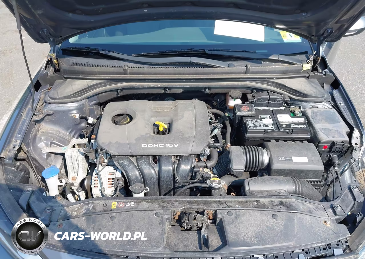 2018 Hyundai Elantra Value Edition VIN:5NPD84LF5JH381589 - 10