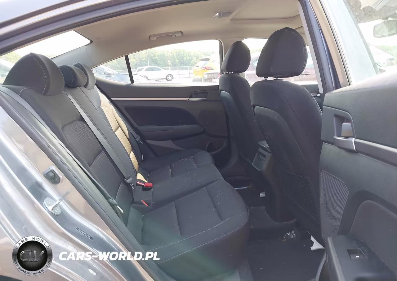 2018 Hyundai Elantra Value Edition VIN:5NPD84LF5JH381589 - 8