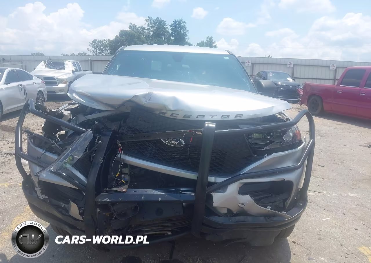 2022 Ford Police Interceptor Utility VIN:1FM5K8AC6NGB73801 - 11