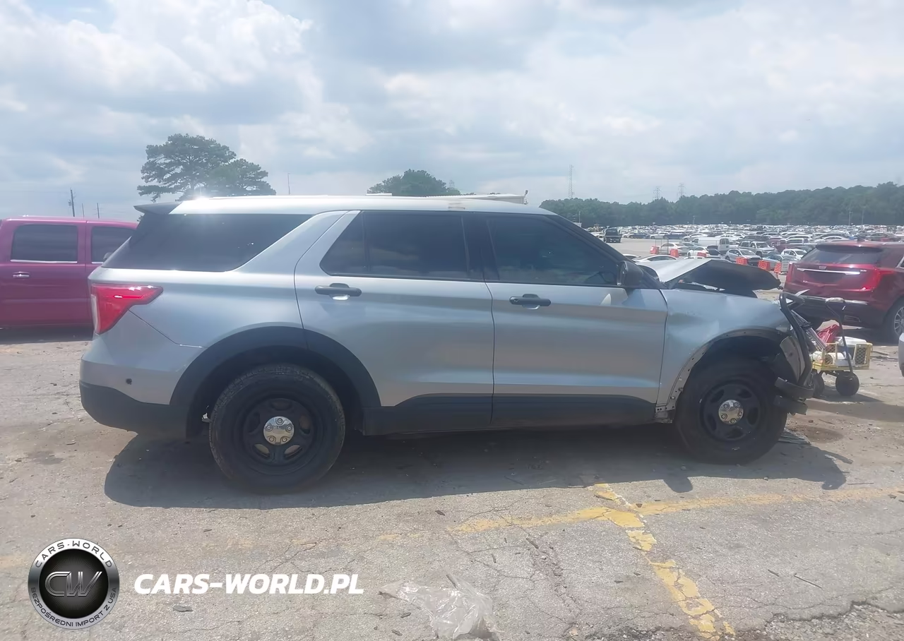 2022 Ford Police Interceptor Utility VIN:1FM5K8AC6NGB73801 - 12