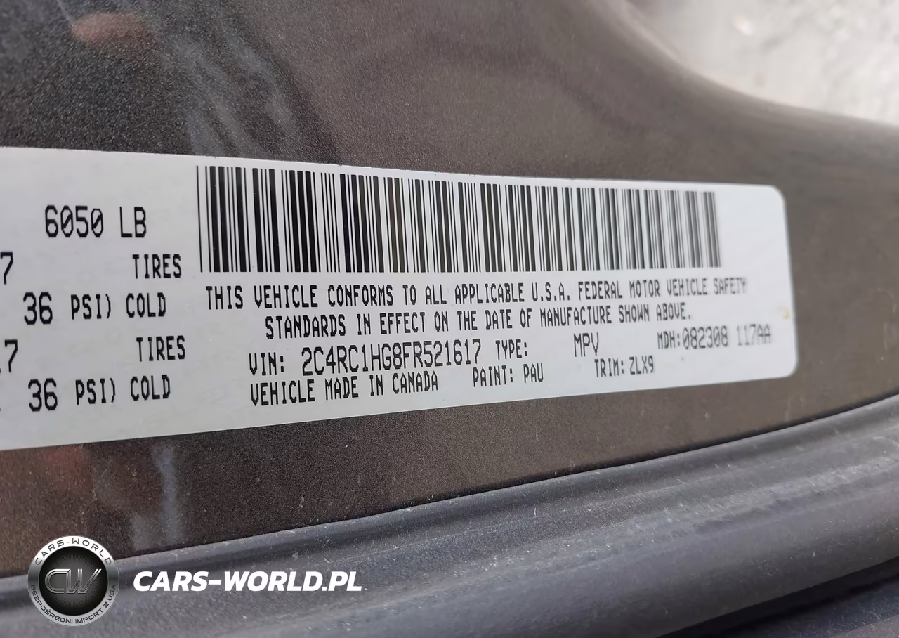 2015 Chrysler Town & Country S VIN:2C4RC1HG8FR521617 - 9