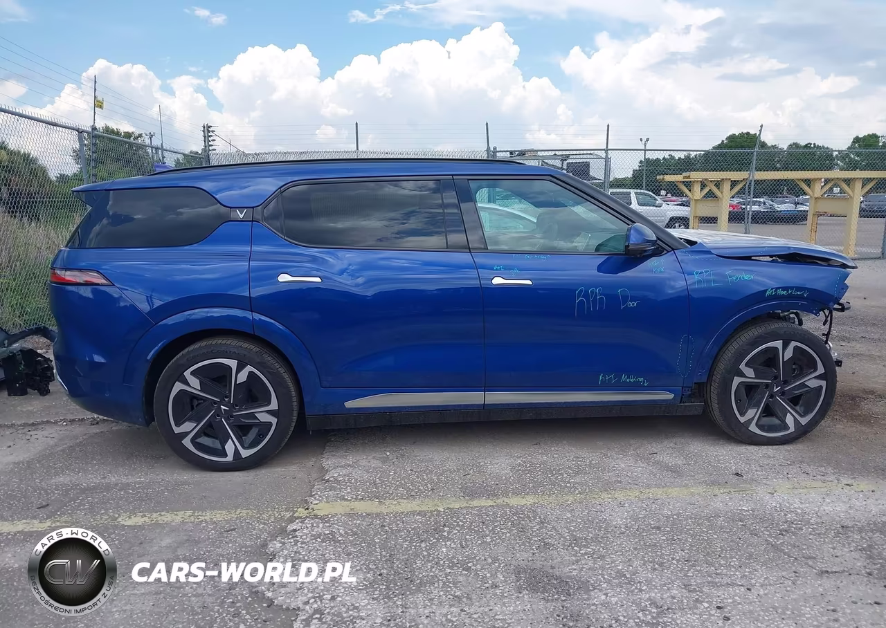 2024 Vinfast Vf 9 Plus VIN:RLLV2CJA3RH001236 - 14