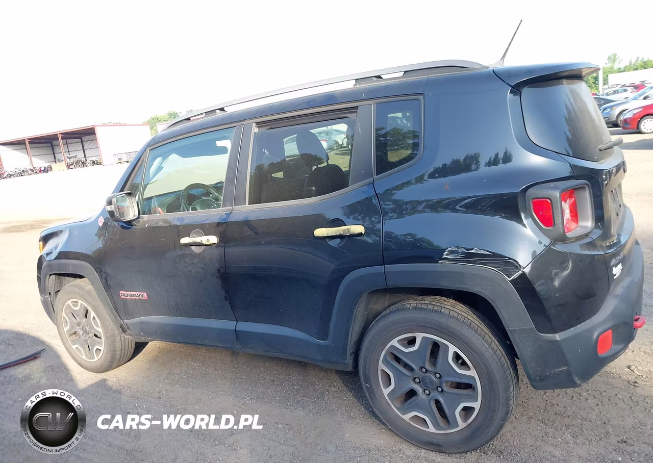 2015 Jeep Renegade Trailhawk VIN:ZACCJBCT9FPC49914 - 13