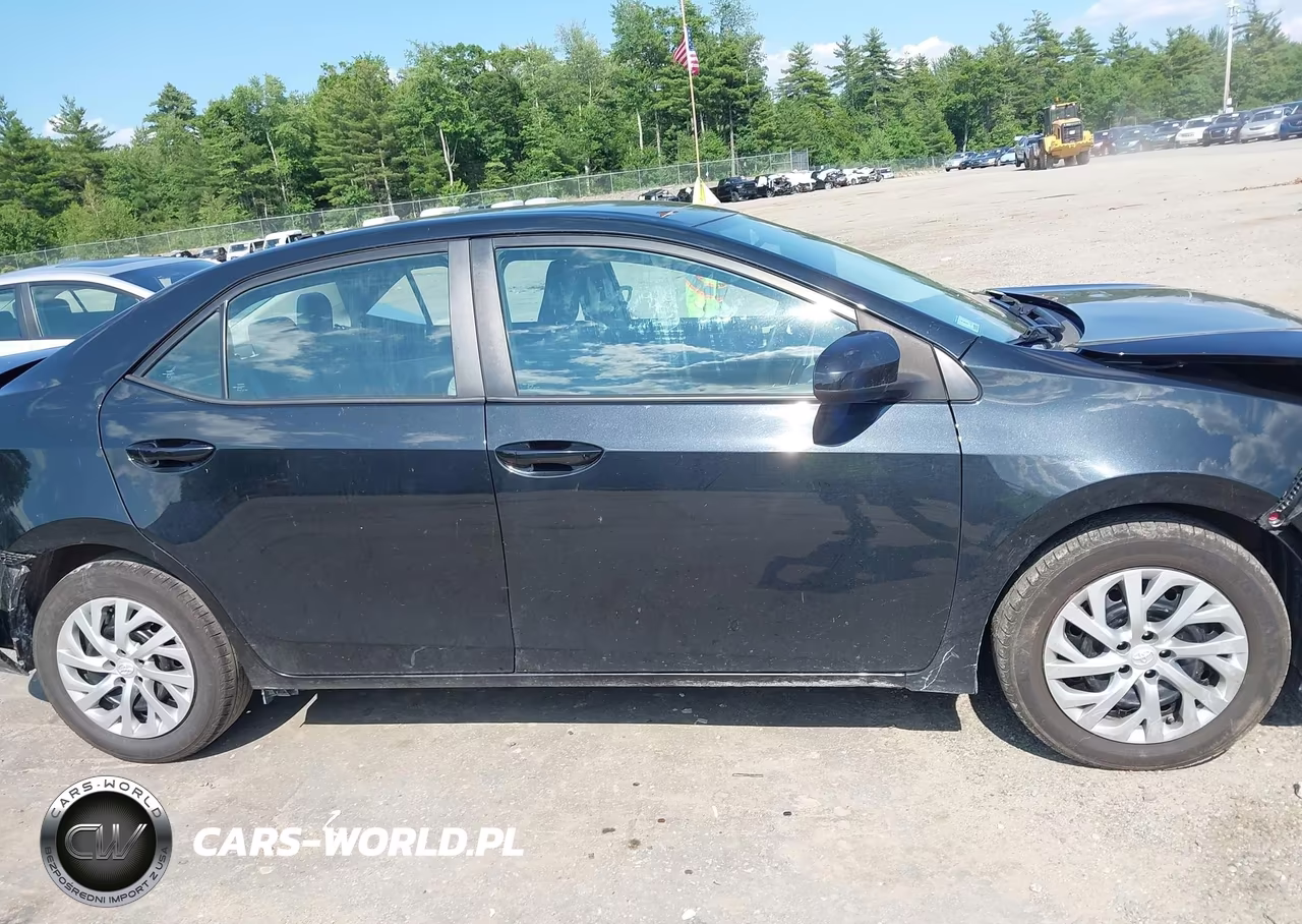 2019 Toyota Corolla Le VIN:2T1BURHE2KC224087 - 14