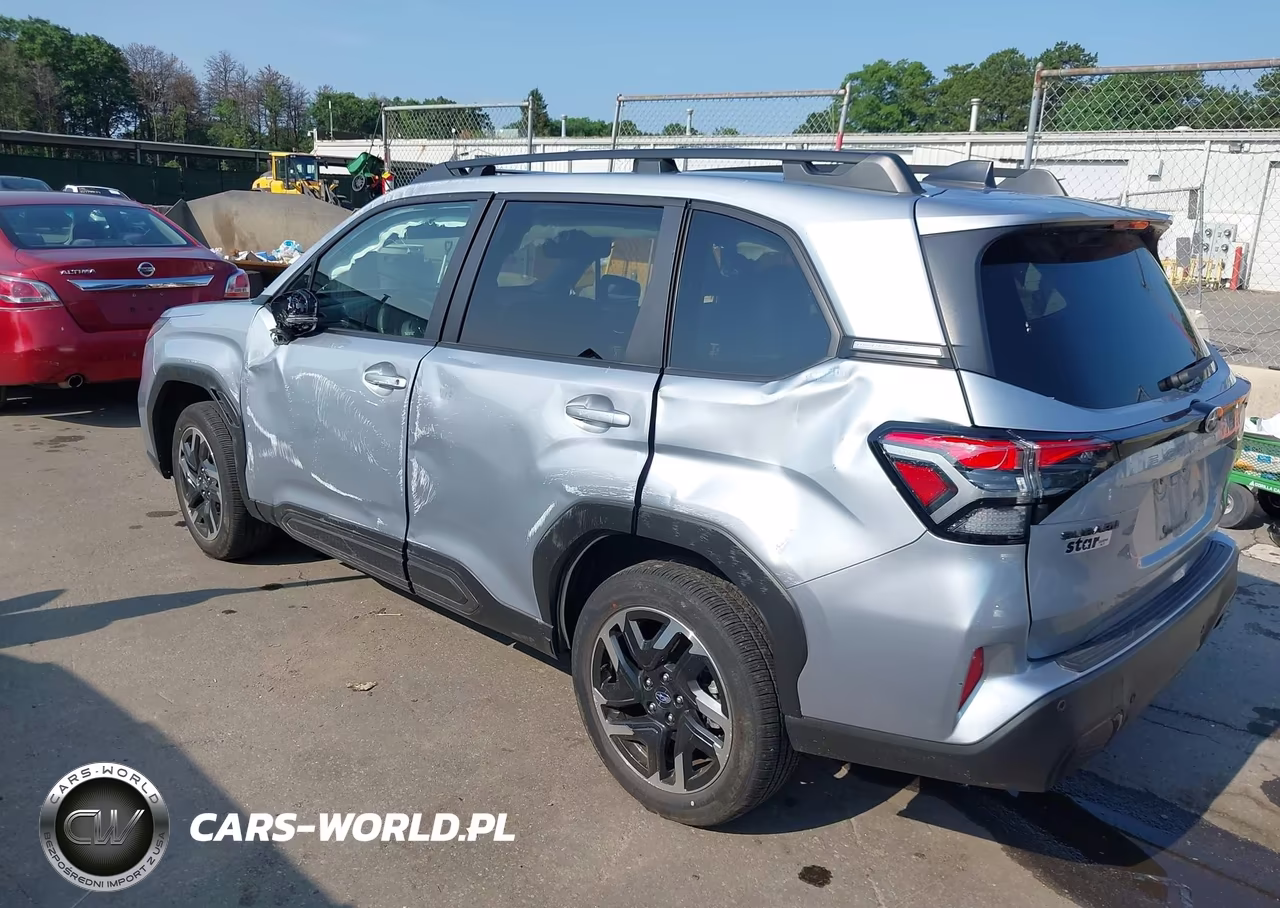 2025 Subaru Forester Limited VIN:JF2SLDRC0SH496198 - 3