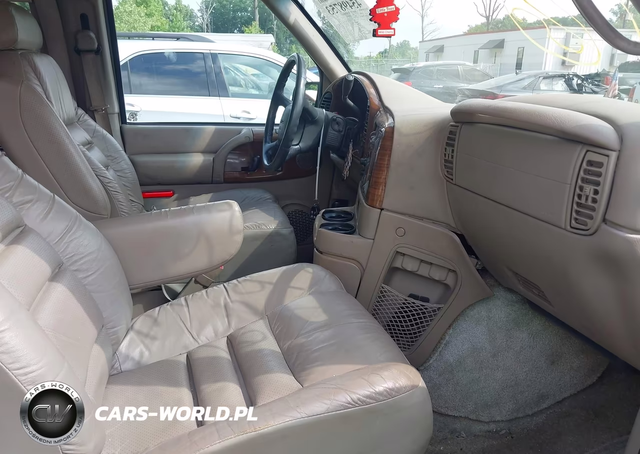2003 GMC Safari Upfitter VIN:1GDDM19X13B508364 - 5