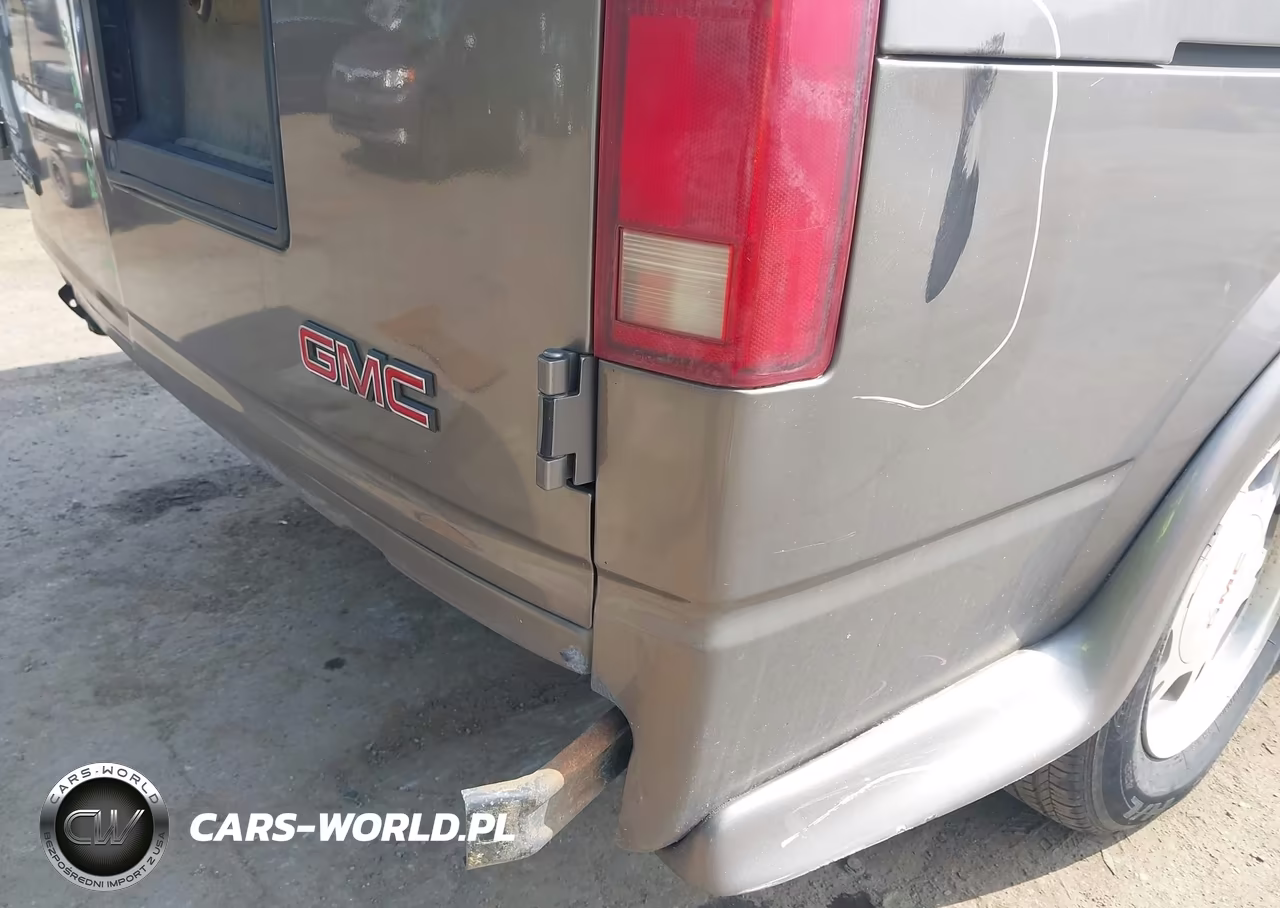 2003 GMC Safari Upfitter VIN:1GDDM19X13B508364 - 6