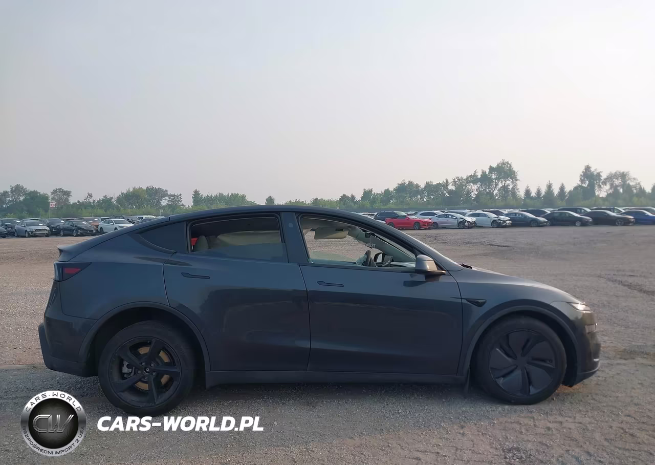 2026 Tesla Model Y Premium Rear-Wheel Drive-Rear-Wheel Drive VIN:7SAYGDED6TF420260 - 13