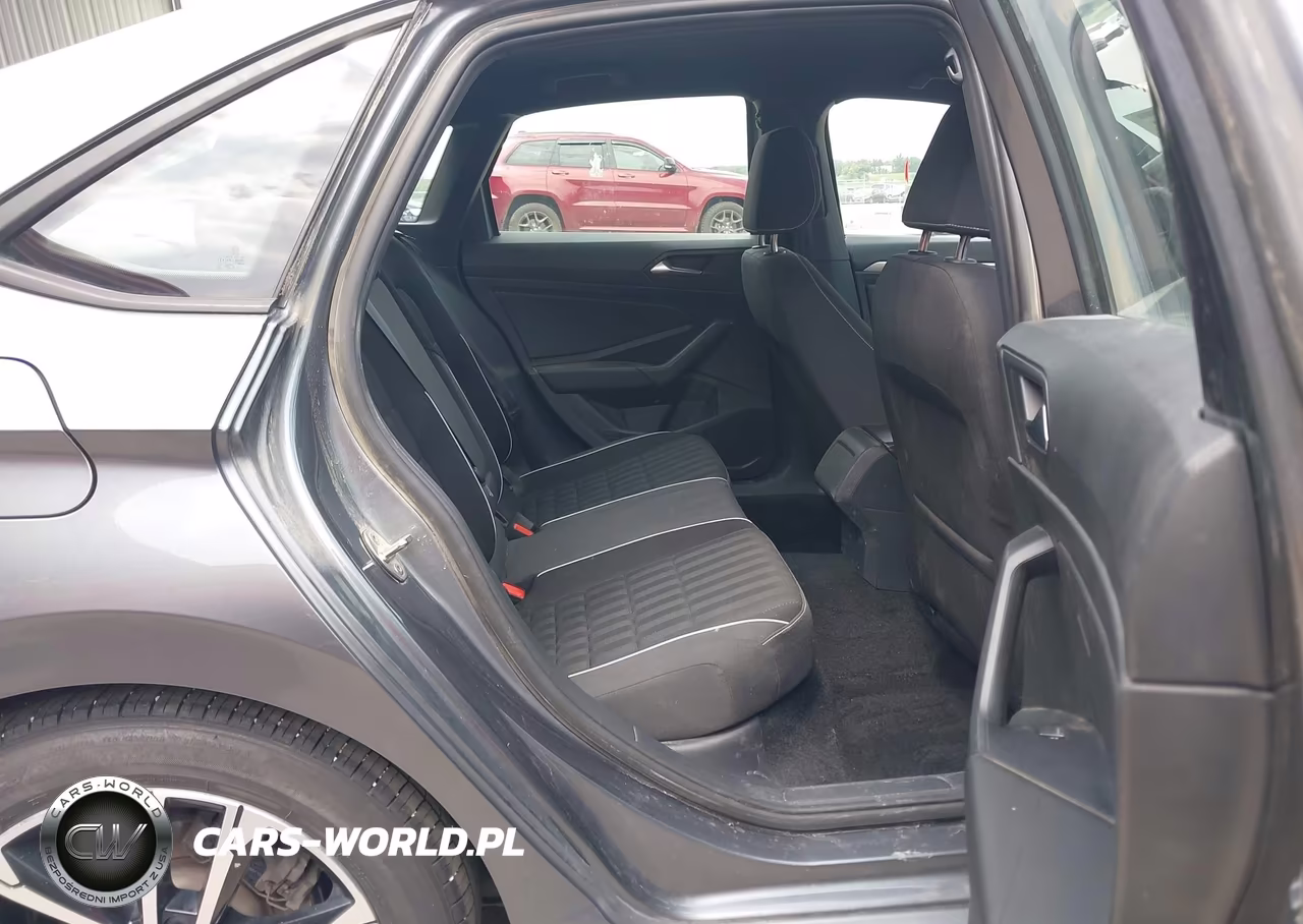 2023 Volkswagen Jetta 1.5T Sport VIN:3VWBM7BU8PM022970 - 8