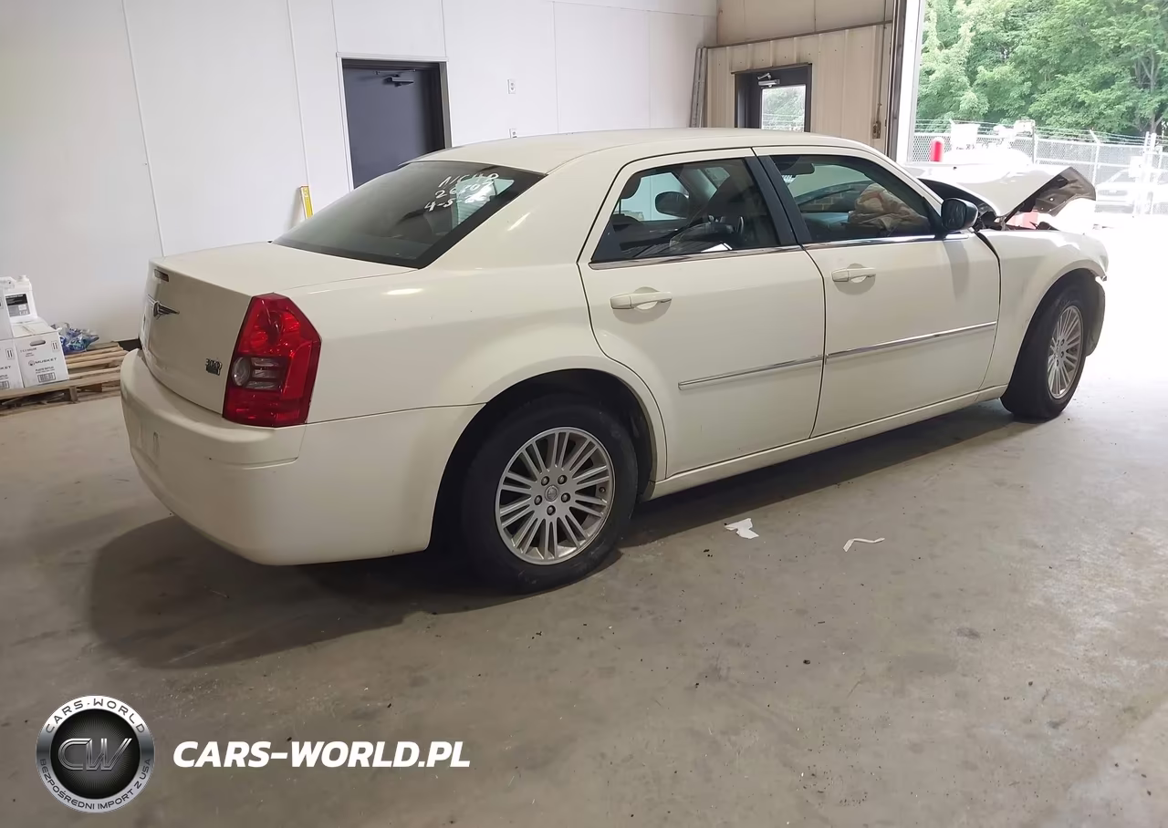 2009 Chrysler 300 Lx VIN:2C3KA43D99H614585 - 4