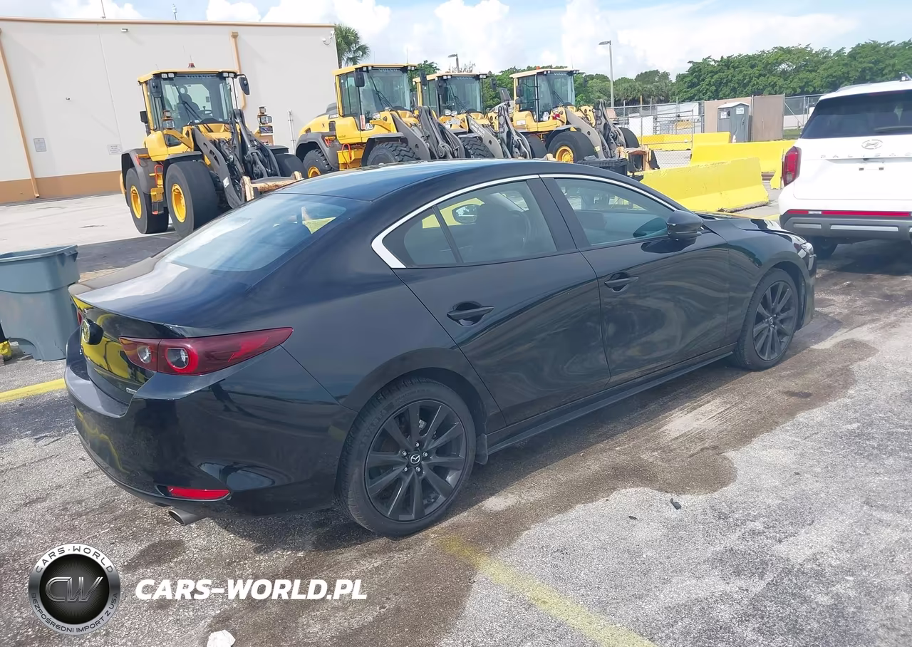 2025 Mazda Mazda3 2.5 S Select Sport VIN:JM1BPABM5S1760741 - 4