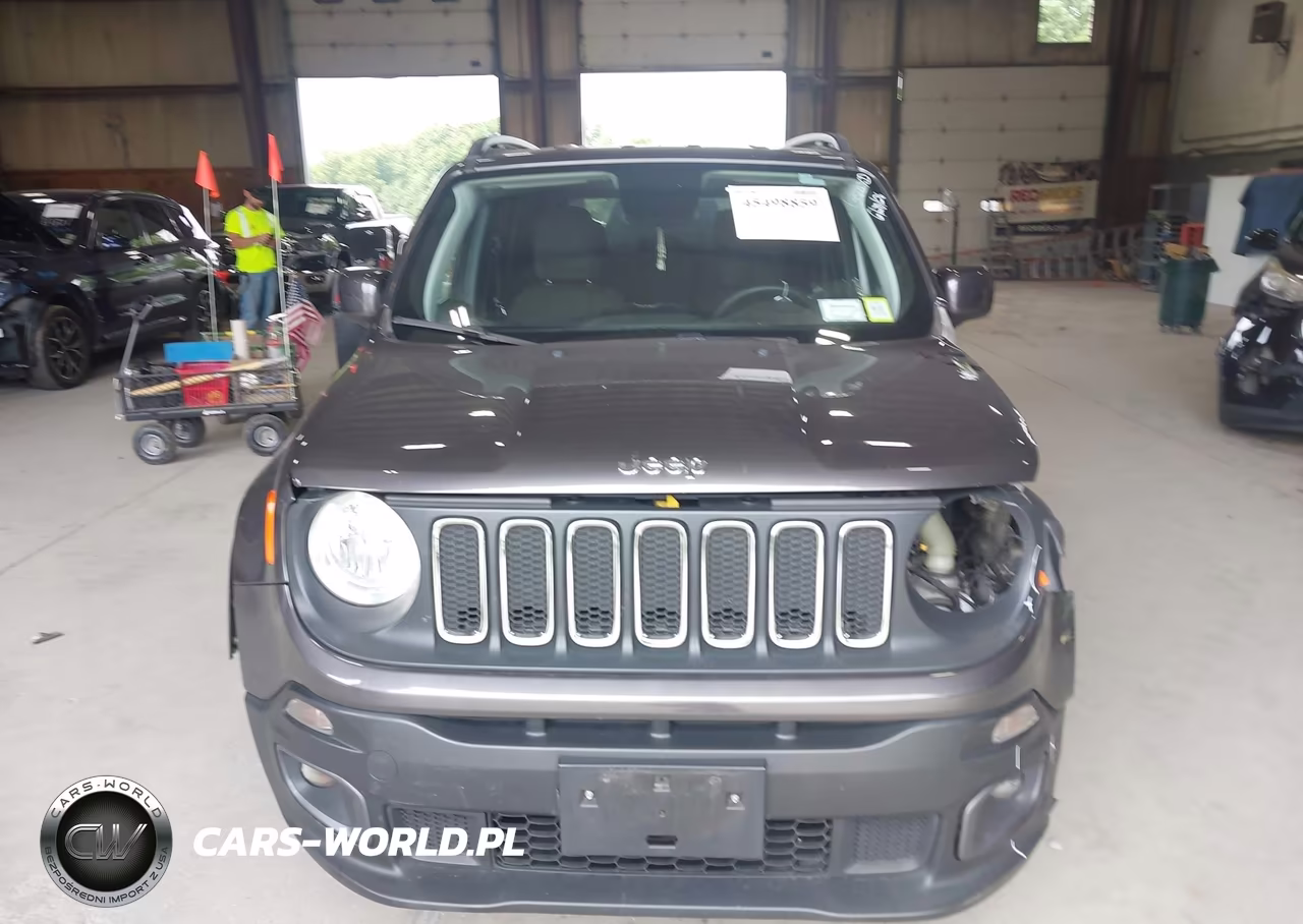 2018 Jeep Renegade Latitude 4X4 VIN:ZACCJBBB1JPG87165 - 12