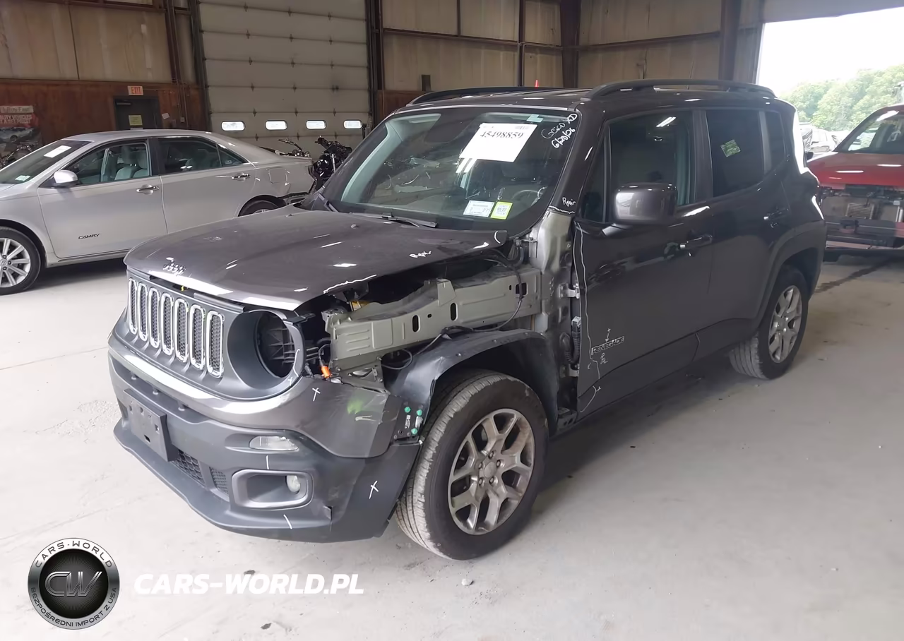 2018 Jeep Renegade Latitude 4X4 VIN:ZACCJBBB1JPG87165 - 2