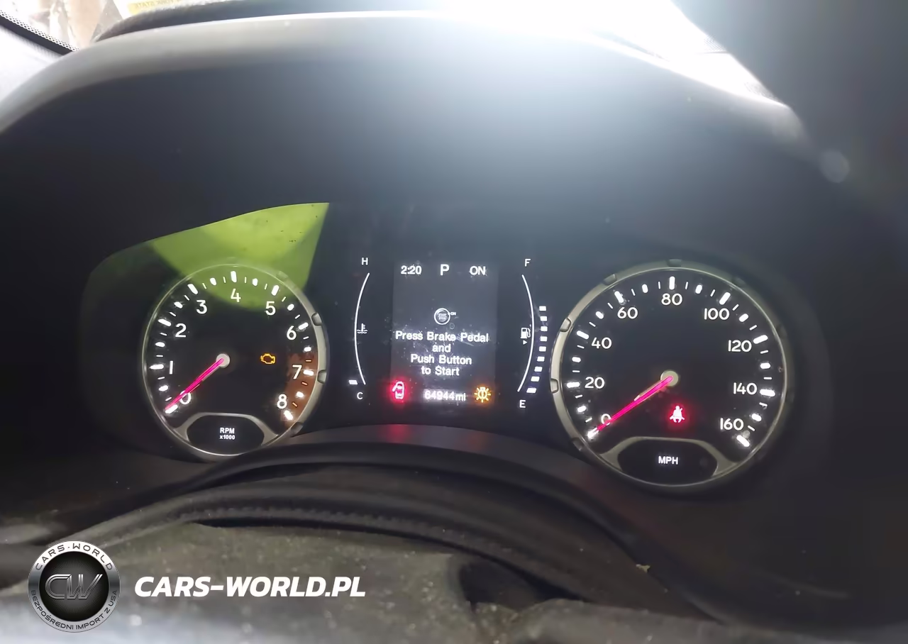 2018 Jeep Renegade Latitude 4X4 VIN:ZACCJBBB1JPG87165 - 7