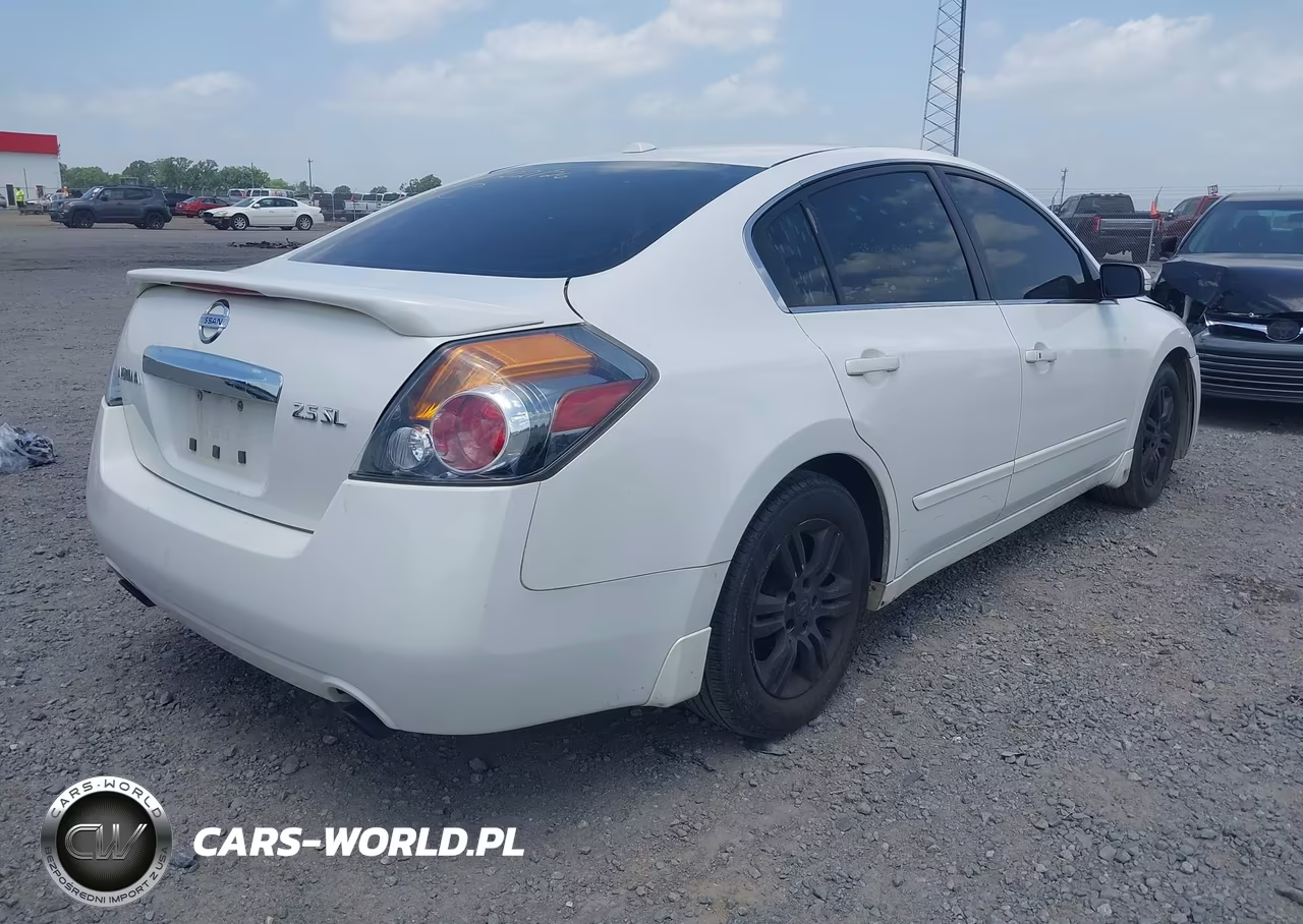 2012 Nissan Altima 2.5 S VIN:1N4AL2AP3CN470636 - 4