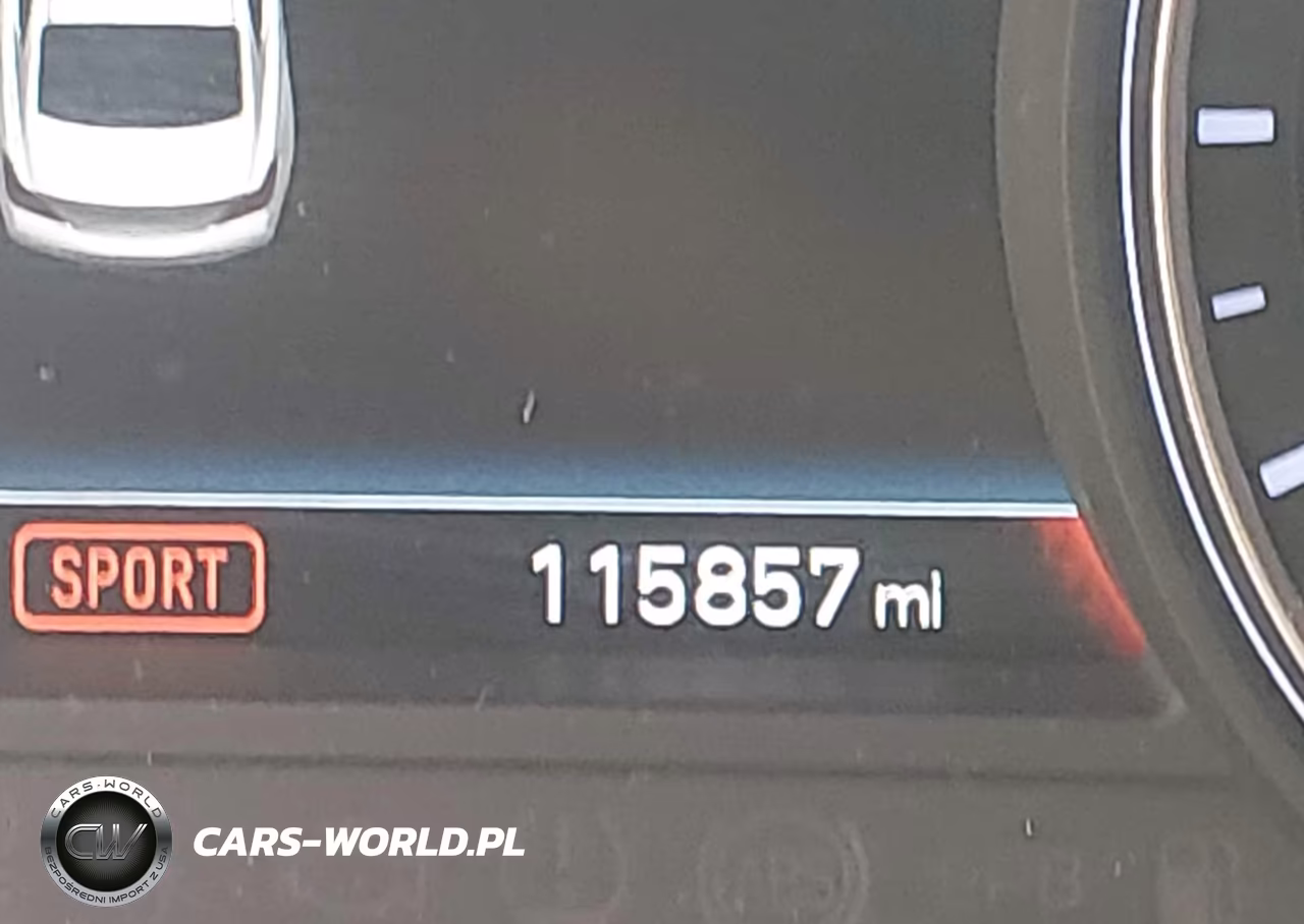 2019 Genesis G70 2.0T Advanced VIN:KMTG44LA9KU013003 - 16