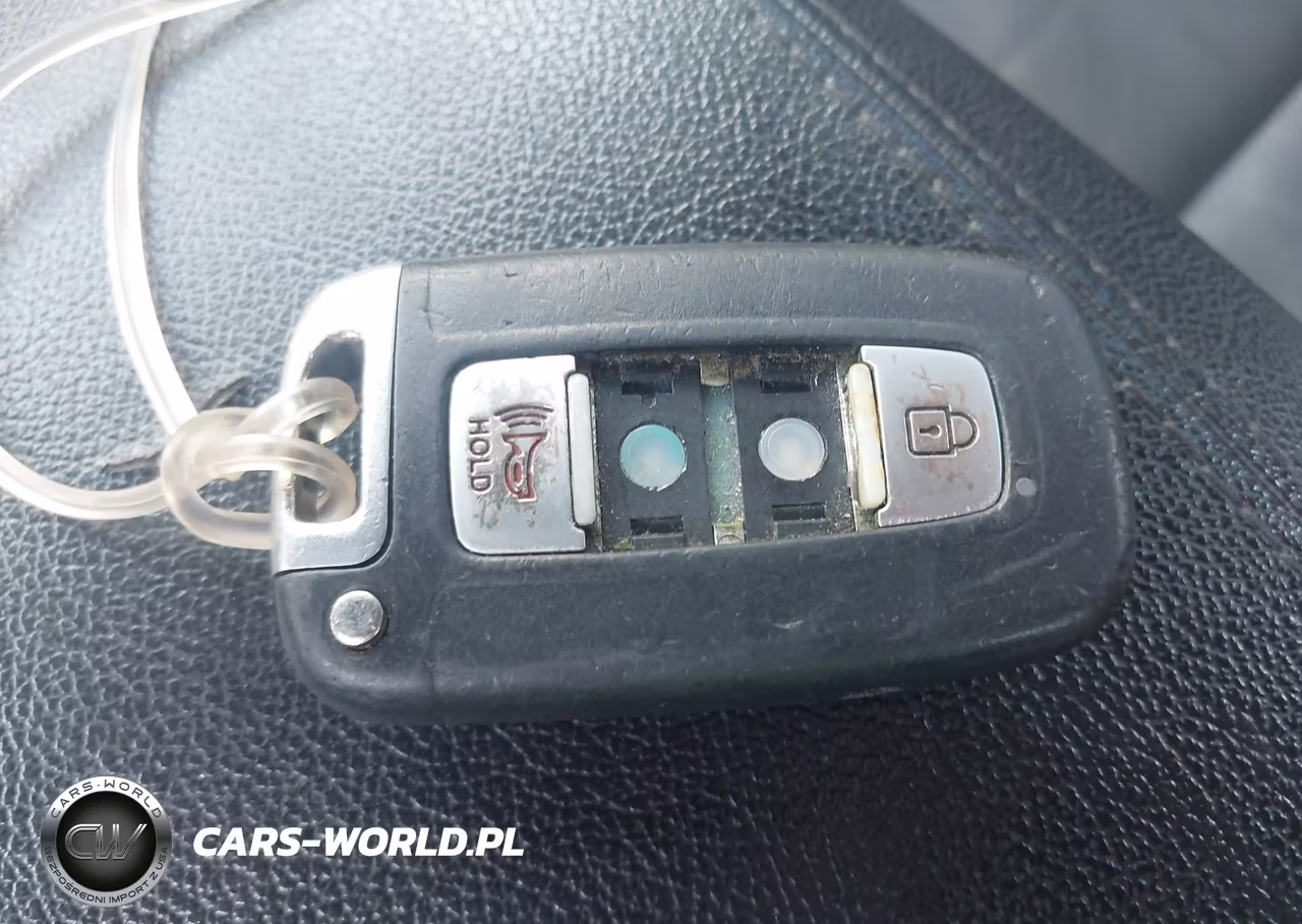 2012 Hyundai Sonata Hybrid VIN:KMHEC4A49CA035779 - 11