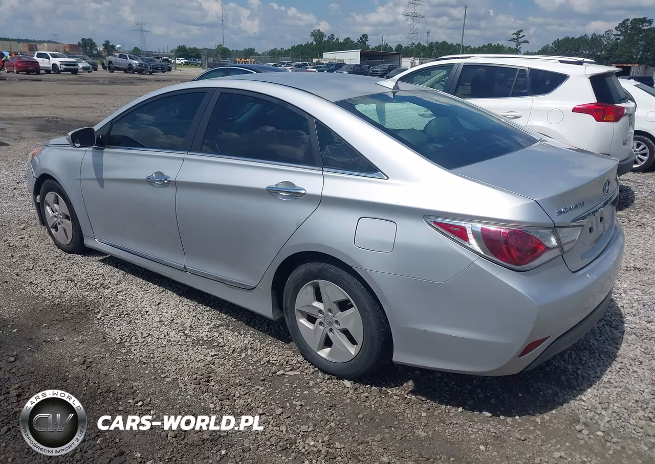 2012 Hyundai Sonata Hybrid VIN:KMHEC4A49CA035779 - 3