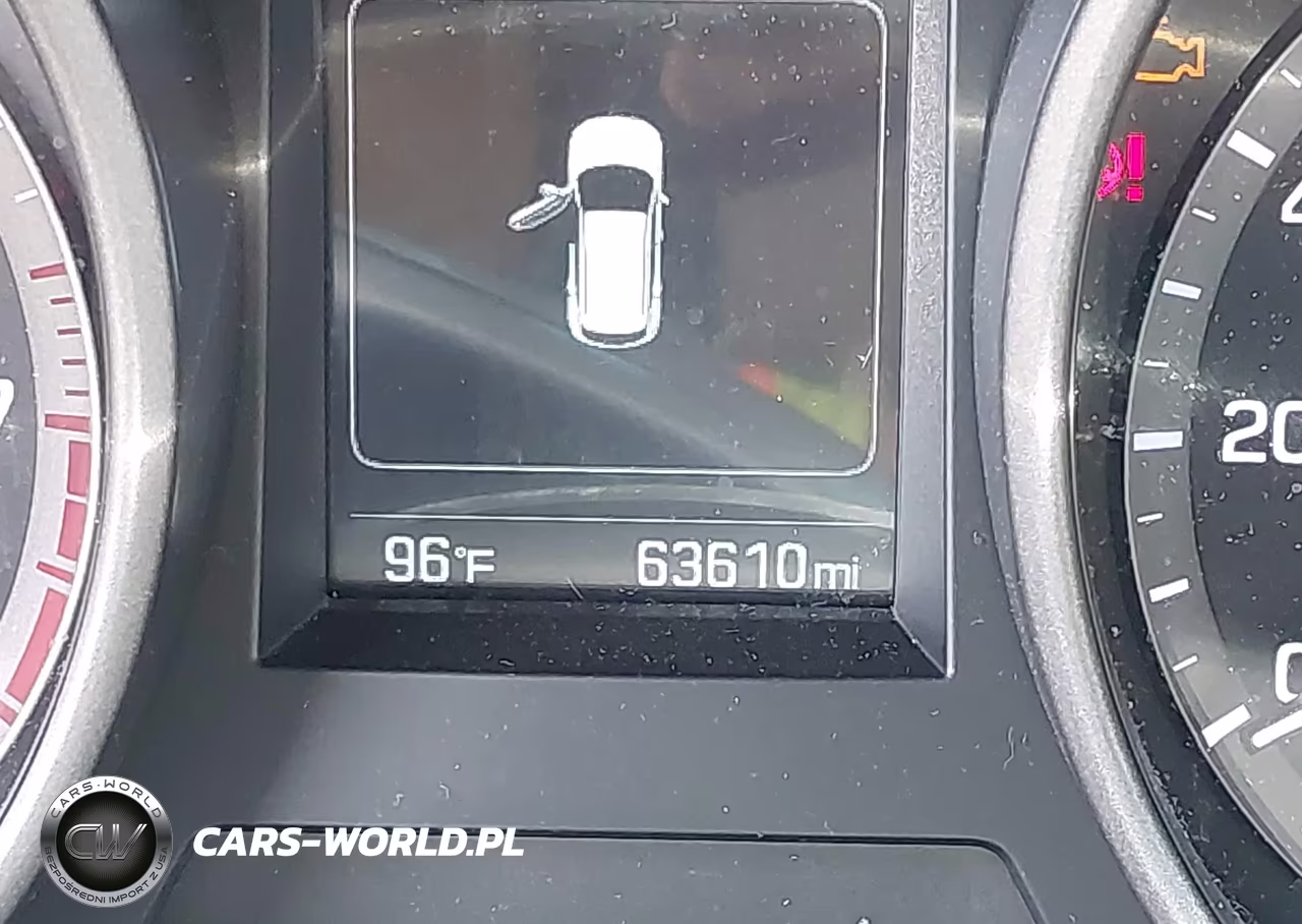 2017 Hyundai Santa Fe Sport 2.4L VIN:5XYZTDLB1HG499142 - 16