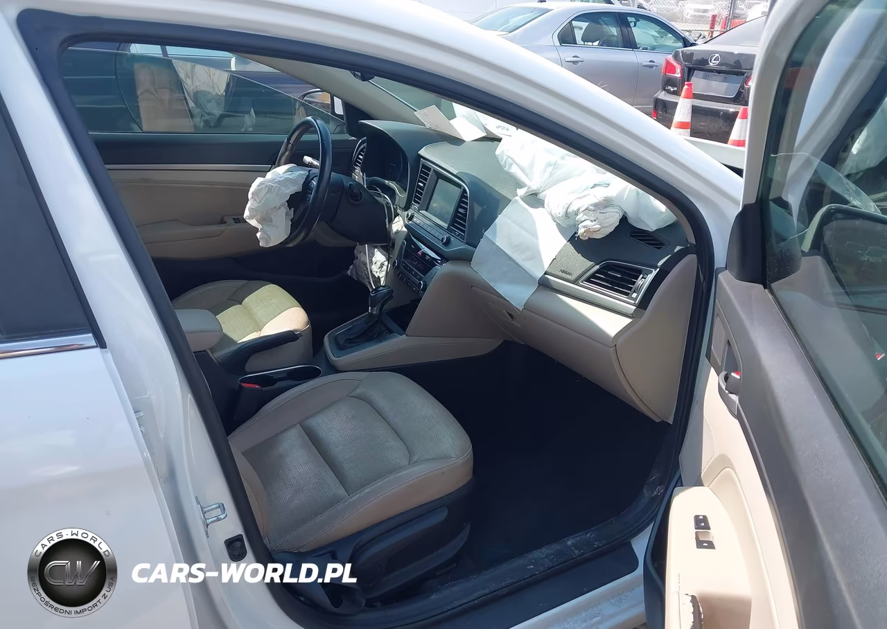 2017 Hyundai Elantra Limited VIN:5NPD84LF6HH131286 - 5