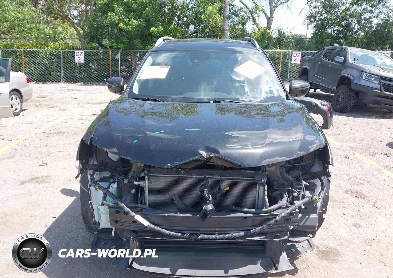 2019 Nissan Rogue S VIN:5N1AT2MTXKC807957 - 13