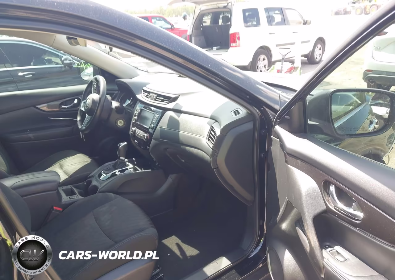 2019 Nissan Rogue S VIN:5N1AT2MTXKC807957 - 5