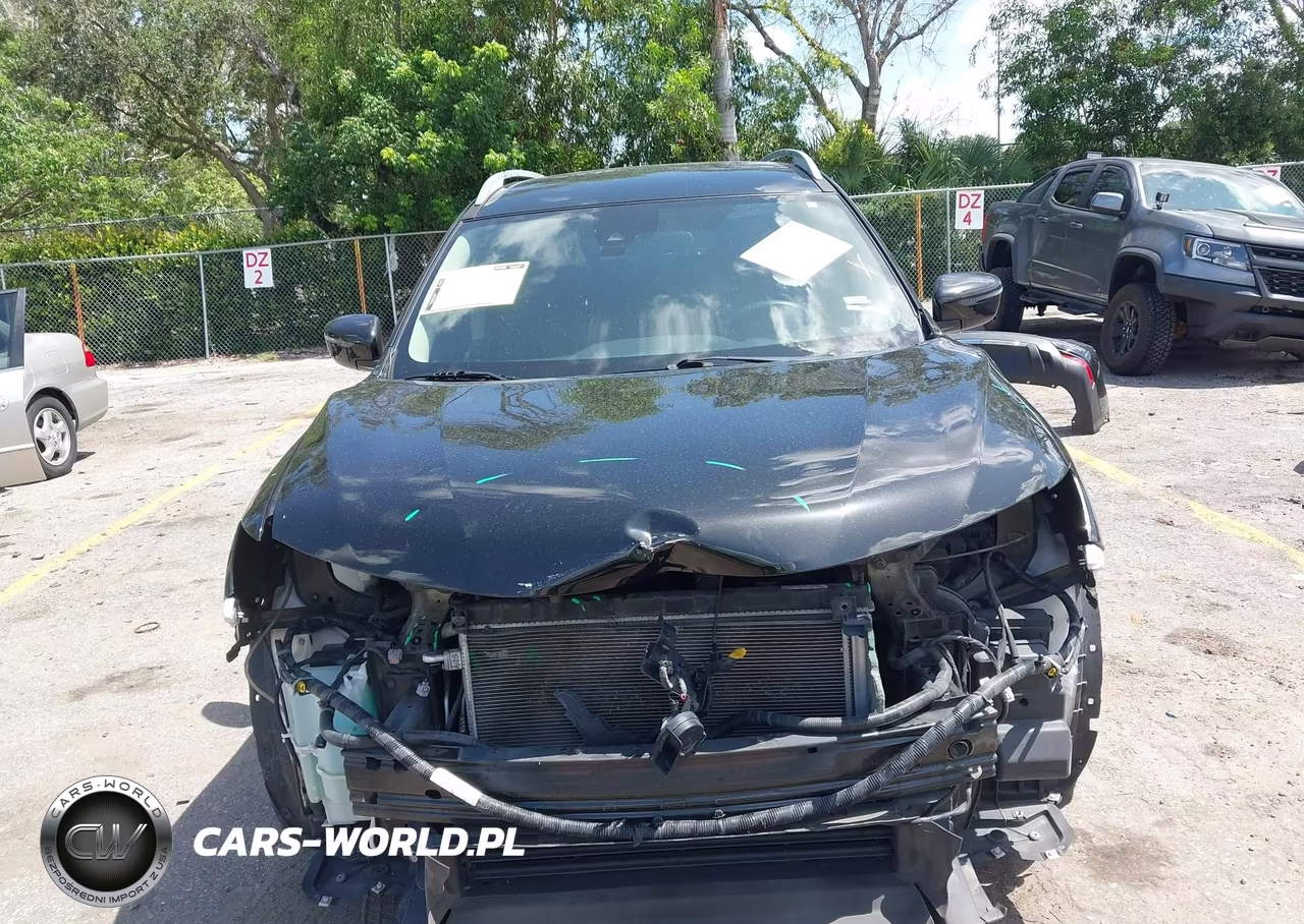 2019 Nissan Rogue S VIN:5N1AT2MTXKC807957 - 6