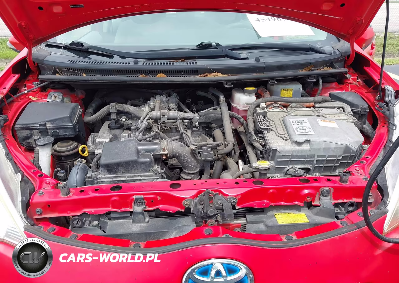 2014 Toyota Prius C One VIN:JTDKDTB36E1083182 - 10