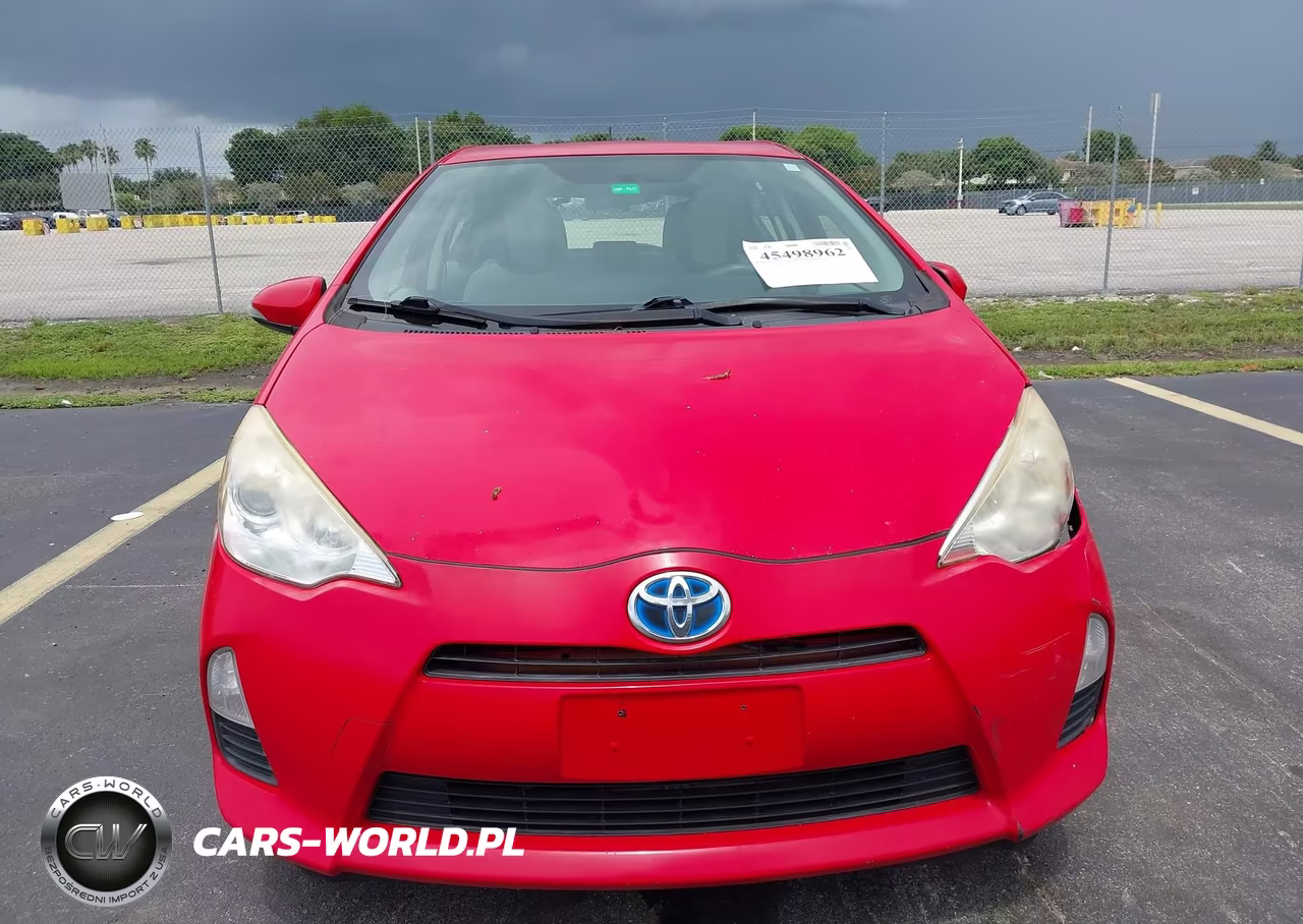 2014 Toyota Prius C One VIN:JTDKDTB36E1083182 - 12