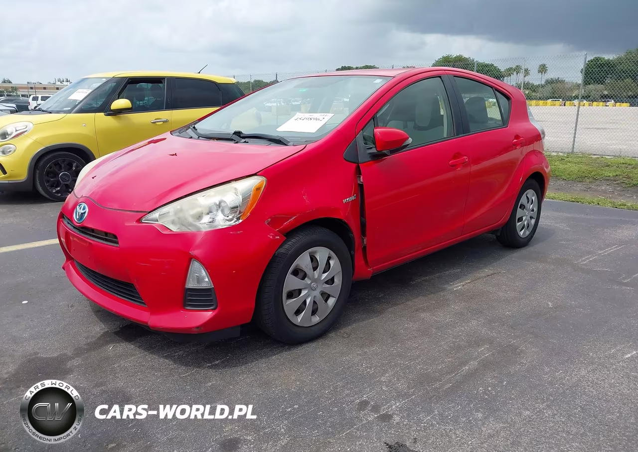 2014 Toyota Prius C One VIN:JTDKDTB36E1083182 - 2