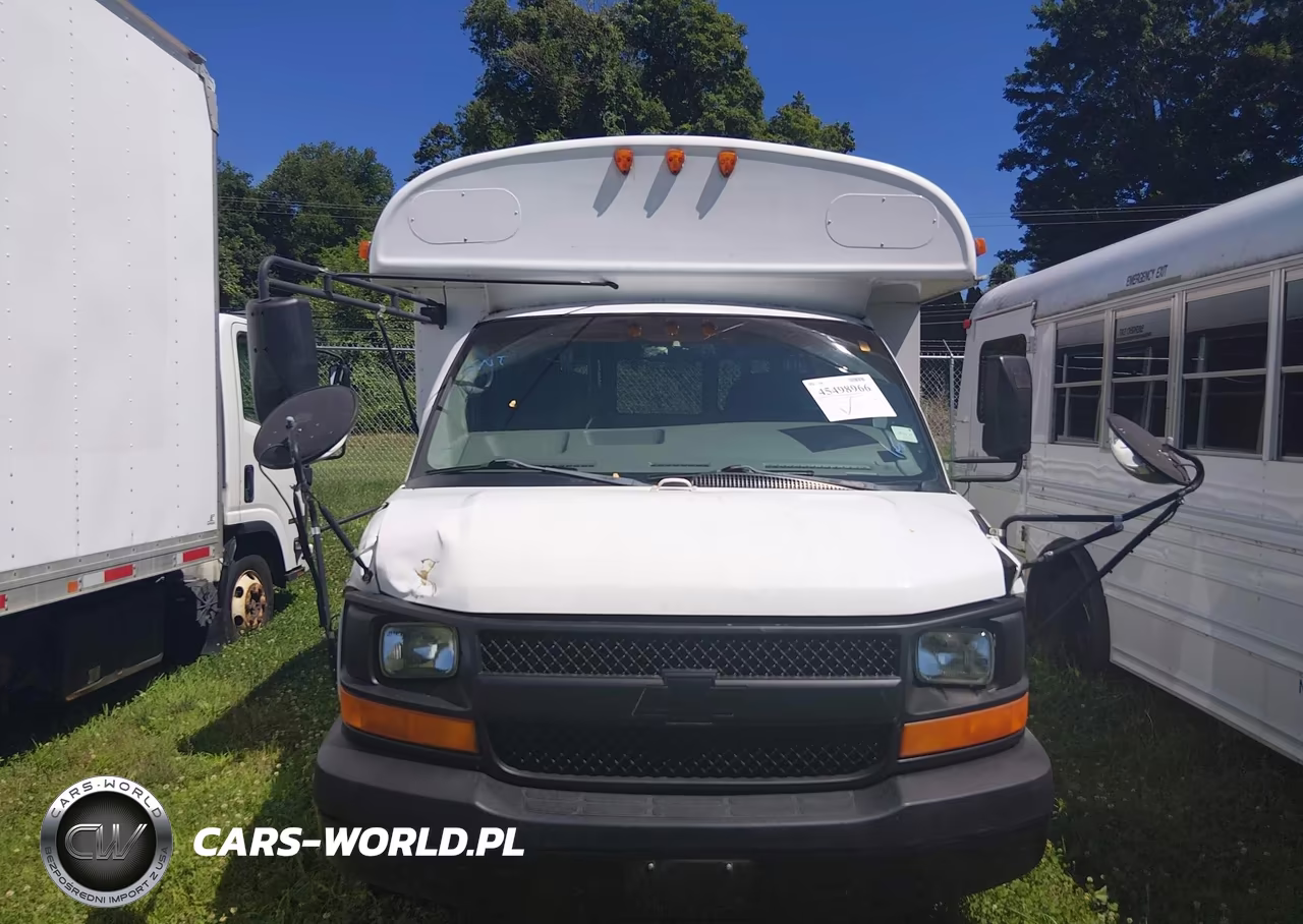 2004 Chevrolet Express Cutaway Base W-C7L-C7N VIN:1GBJG31U441245035 - 14