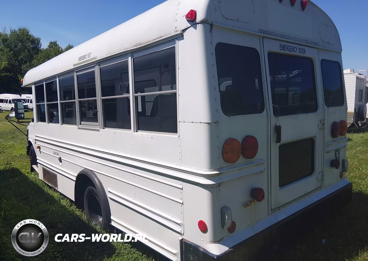 2004 Chevrolet Express Cutaway Base W-C7L-C7N VIN:1GBJG31U441245035 - 3
