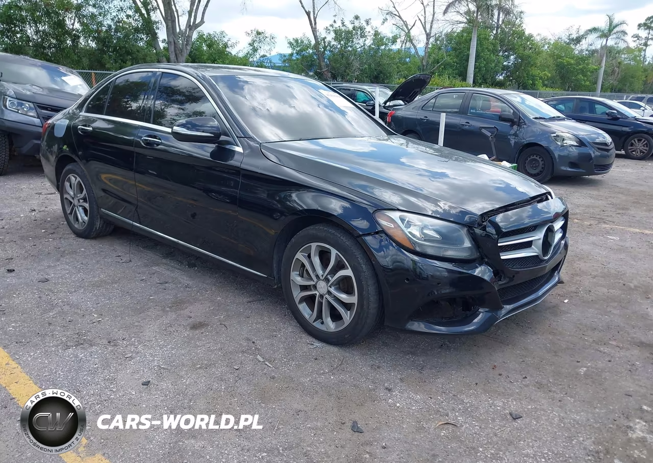 2015 Mercedes-Benz C 300 4Matic – zdjęcie 1 z 16