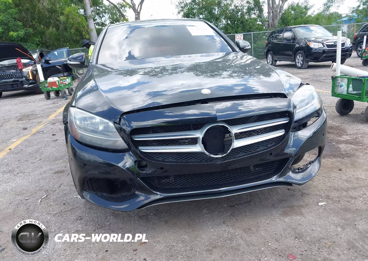 2015 Mercedes-Benz C 300 4Matic VIN:55SWF4KB1FU004677 - 12