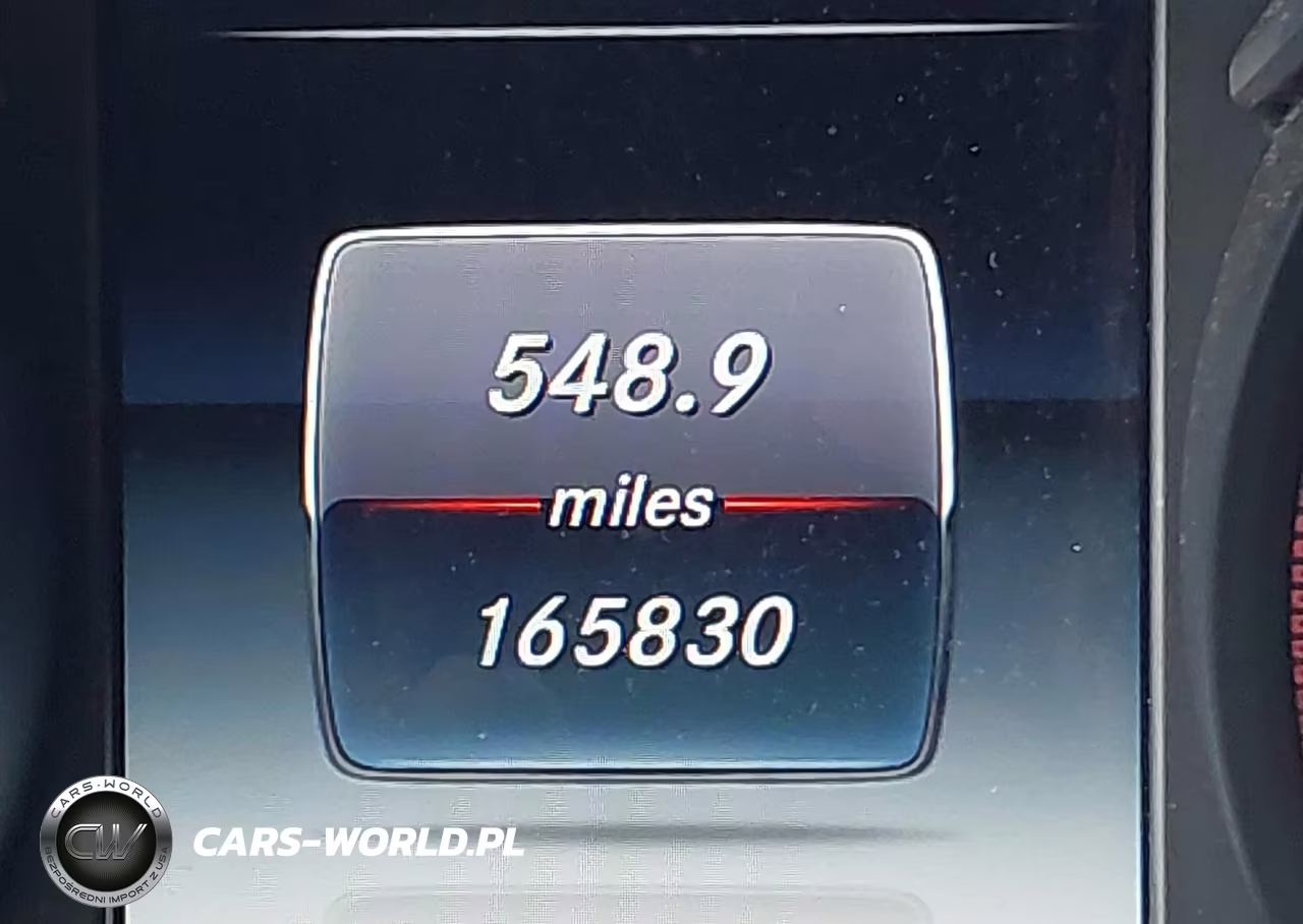 2015 Mercedes-Benz C 300 4Matic VIN:55SWF4KB1FU004677 - 15