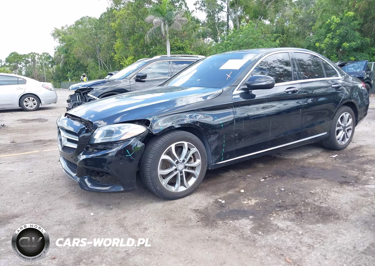 2015 Mercedes-Benz C 300 4Matic VIN:55SWF4KB1FU004677 - 2