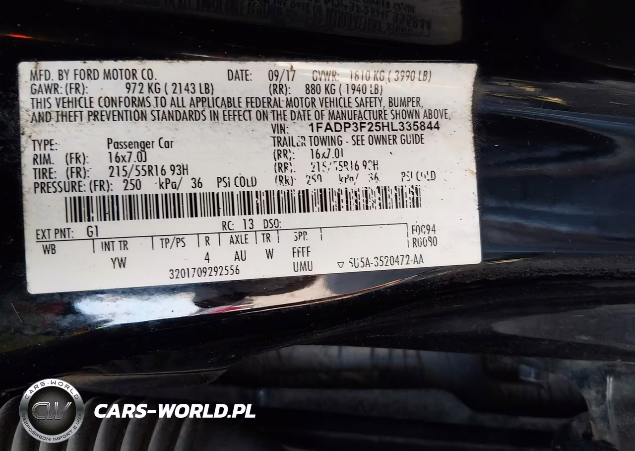2017 Ford Focus Se VIN:1FADP3F25HL335844 - 9