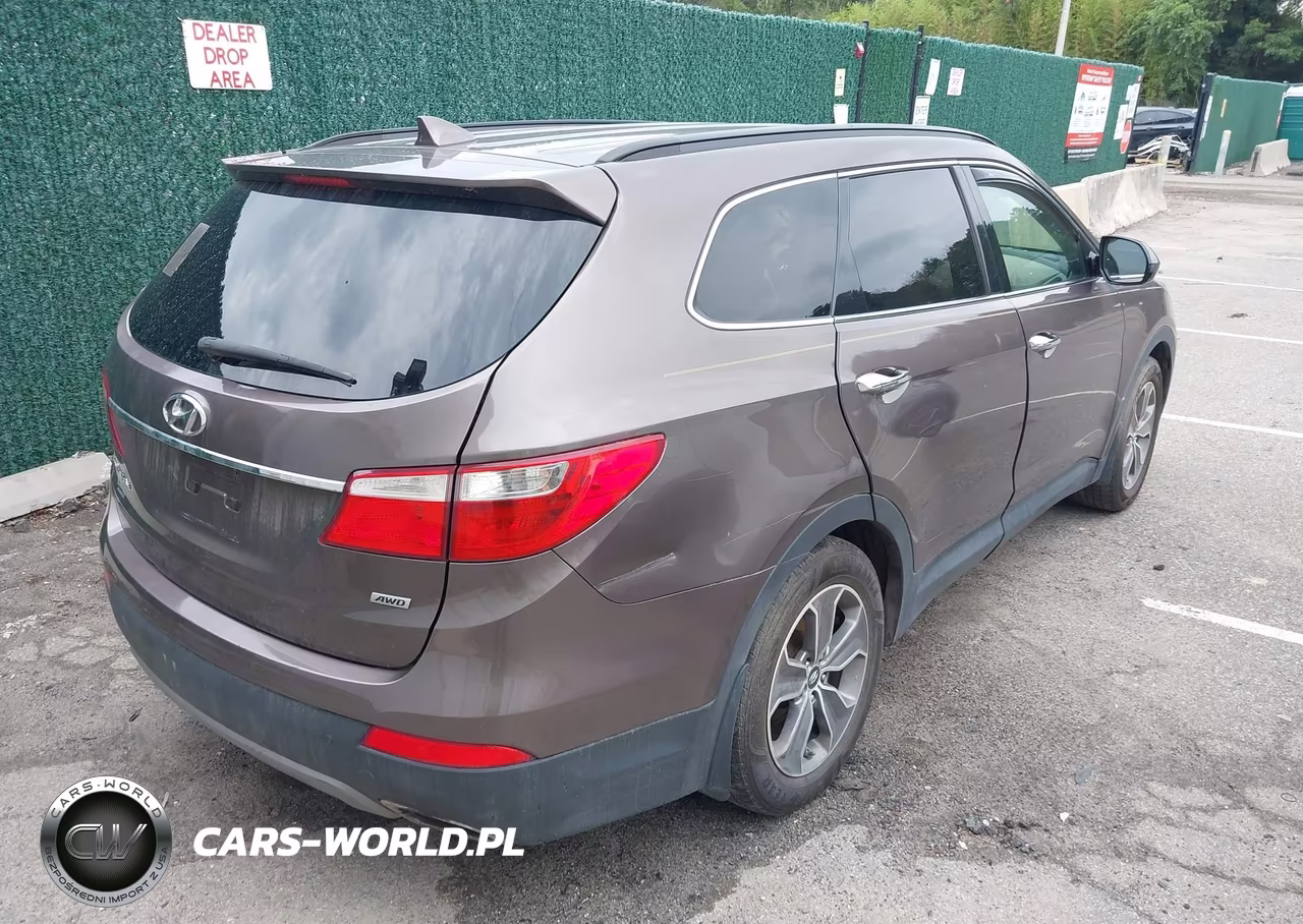 2013 Hyundai Santa Fe Gls VIN:KM8SMDHF4DU010764 - 4